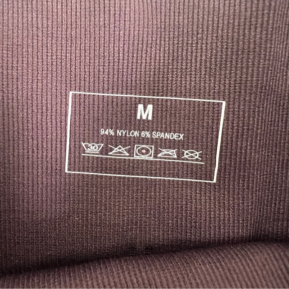 NWT Mend athletics purple moto style seamless legging pants size medium M B51 - Picture 3 of 4